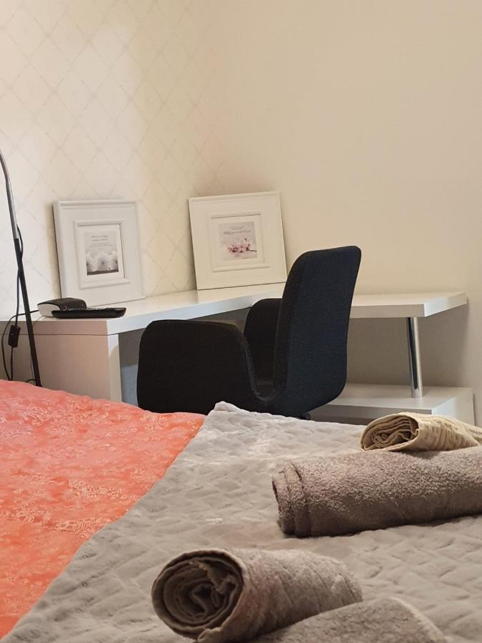Kaunis Valoisa 3 Krs Pikkukaksio Vantaa Koivukylae Apartment Екстериор снимка