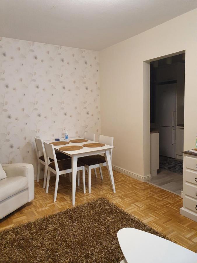 Kaunis Valoisa 3 Krs Pikkukaksio Vantaa Koivukylae Apartment Екстериор снимка