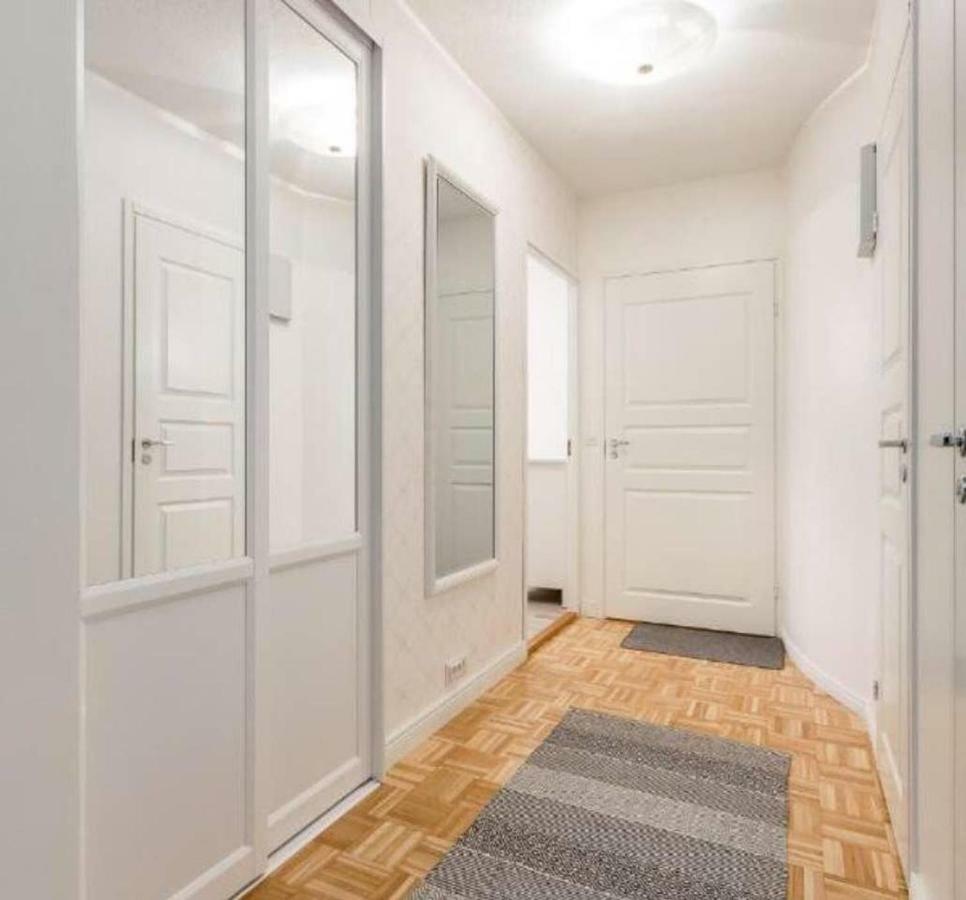 Kaunis Valoisa 3 Krs Pikkukaksio Vantaa Koivukylae Apartment Екстериор снимка